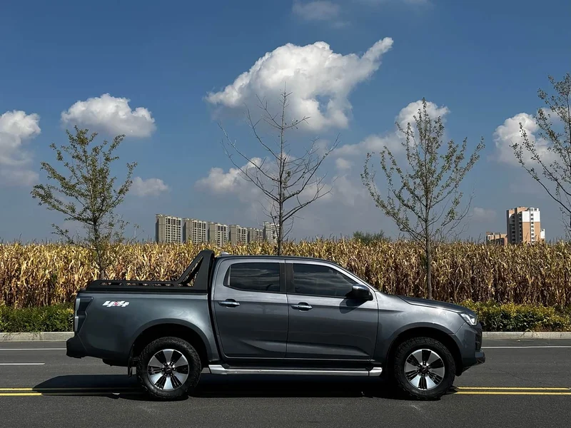 Isuzu D-MAX — фото 4