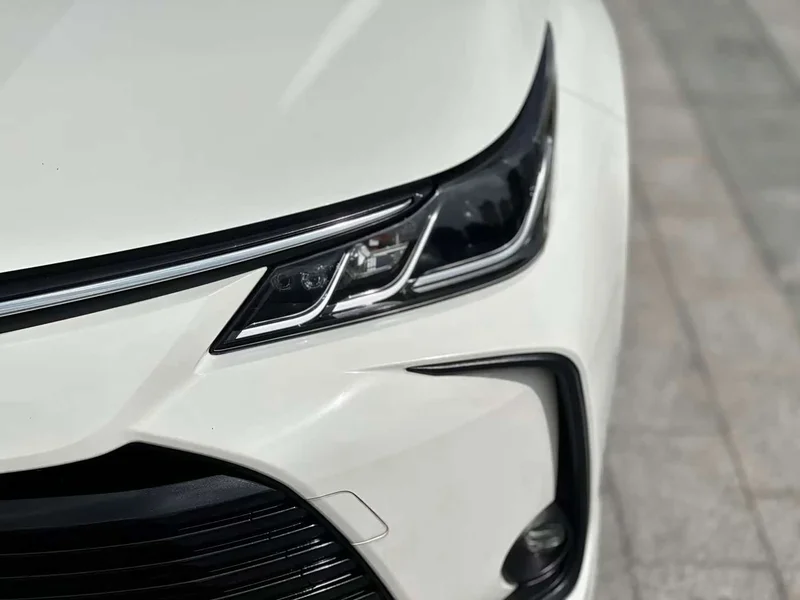 Toyota Corolla — фото 12