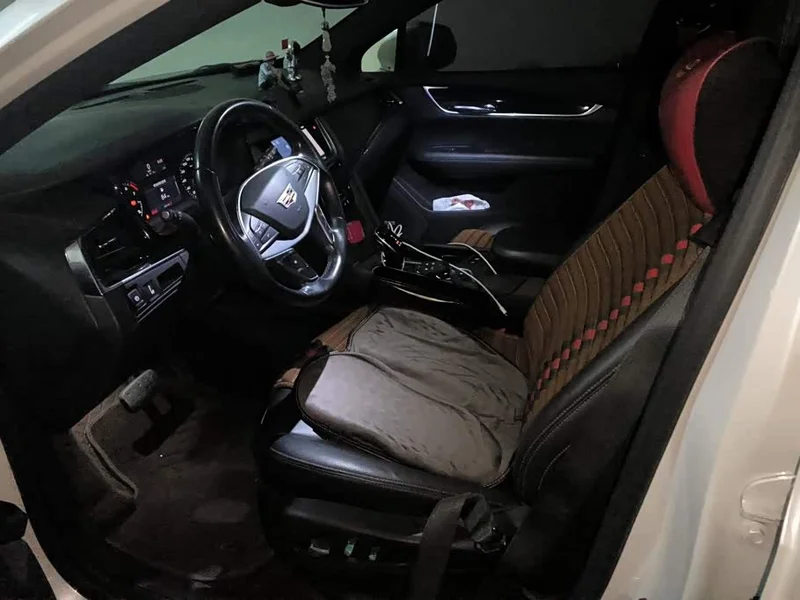 Cadillac XT5 — фото 9