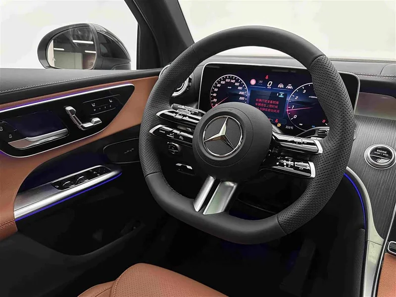 Mercedes-Benz GLC — фото 10
