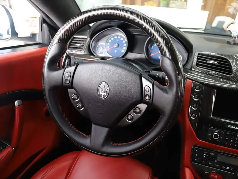 Maserati GranTurismo — фото 12