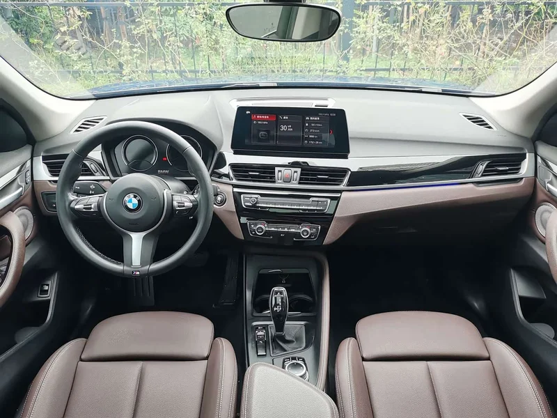 BMW X1 — фото 11