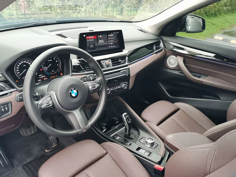 BMW X1 — фото 12