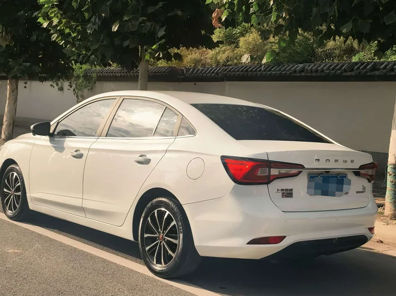 Roewe i5 — фото 7