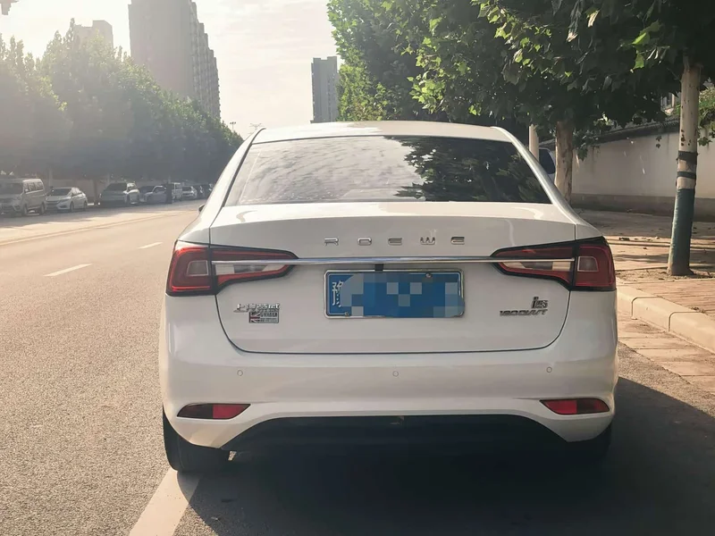 Roewe i5 — фото 8