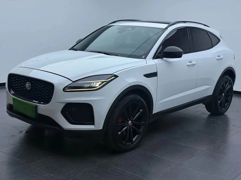 Jaguar E-PACE — фото 1