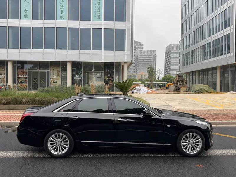 Cadillac CT6 — фото 4