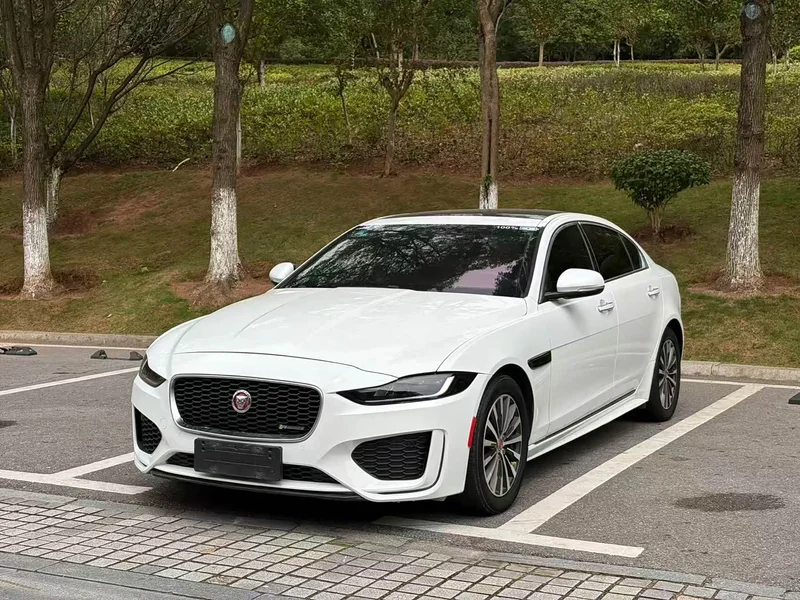Jaguar XEL — фото 1