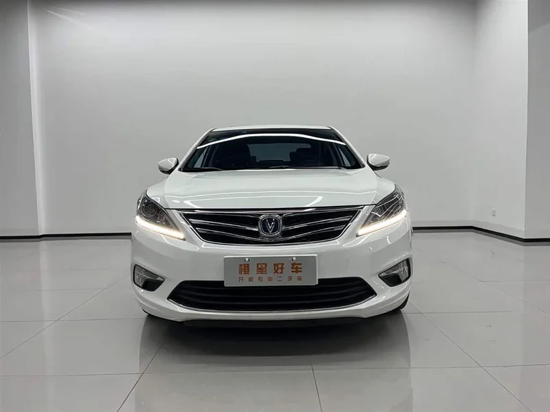 Changan Eado — фото 2