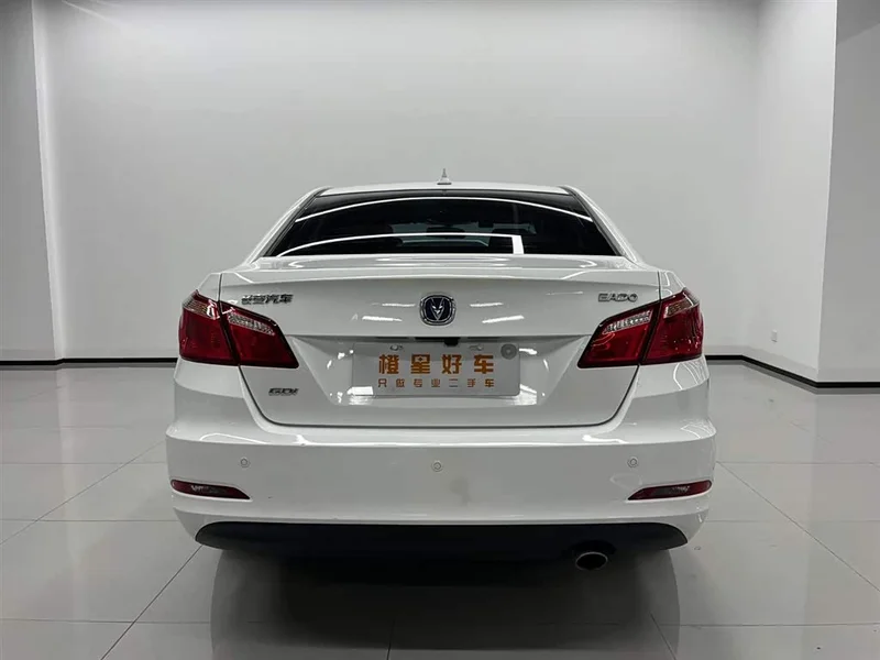 Changan Eado — фото 6