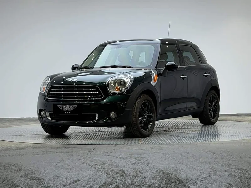 MINI COUNTRYMAN — фото 1