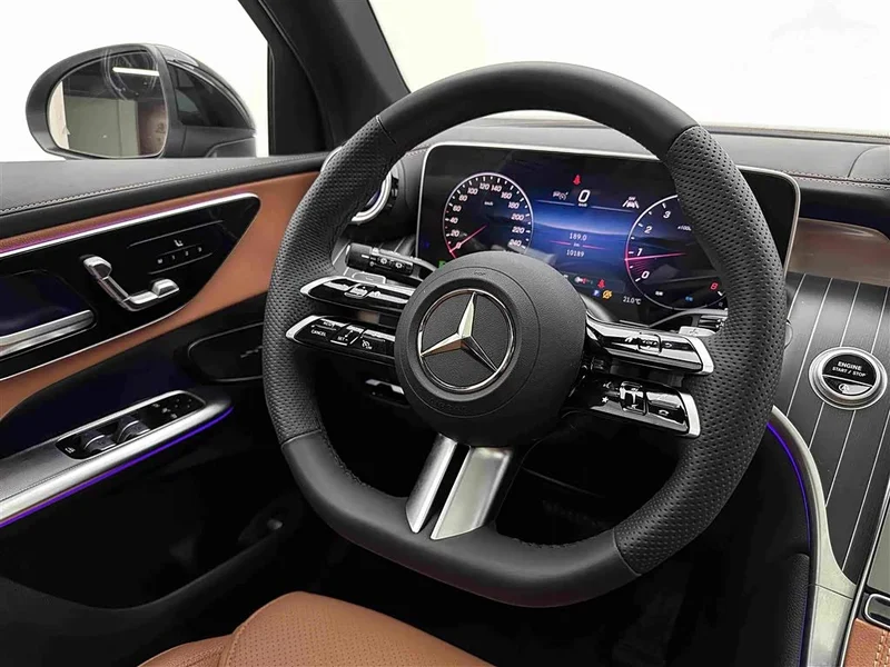 Mercedes-Benz GLC — фото 10