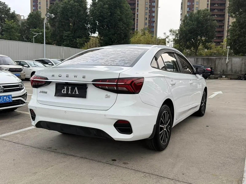 Roewe i5 — фото 12