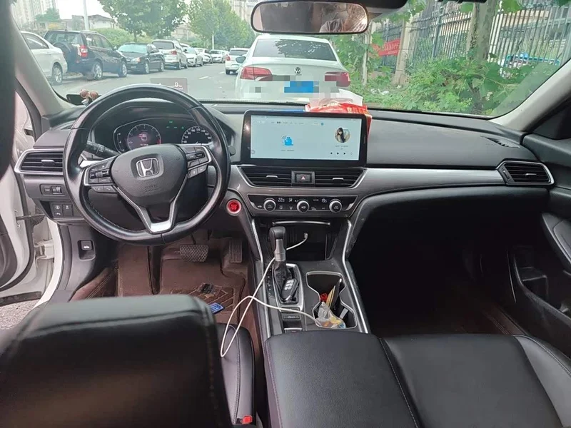 Honda Accord — фото 5