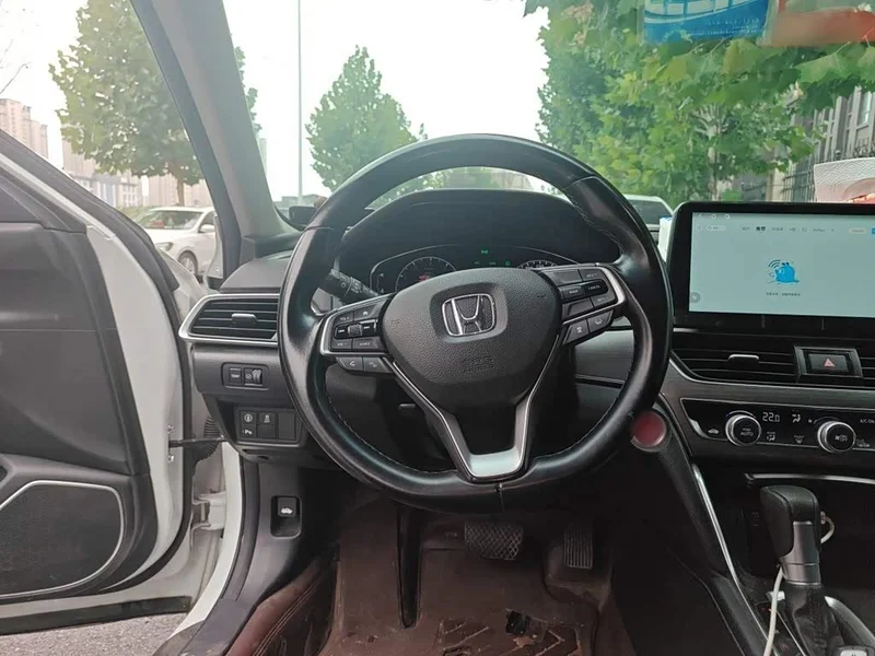 Honda Accord — фото 6