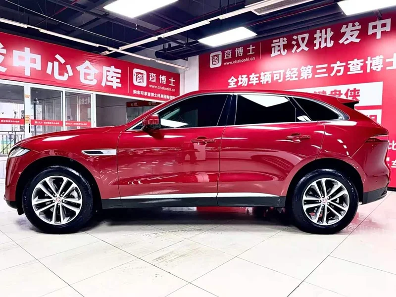 Jaguar F-PACE — фото 4