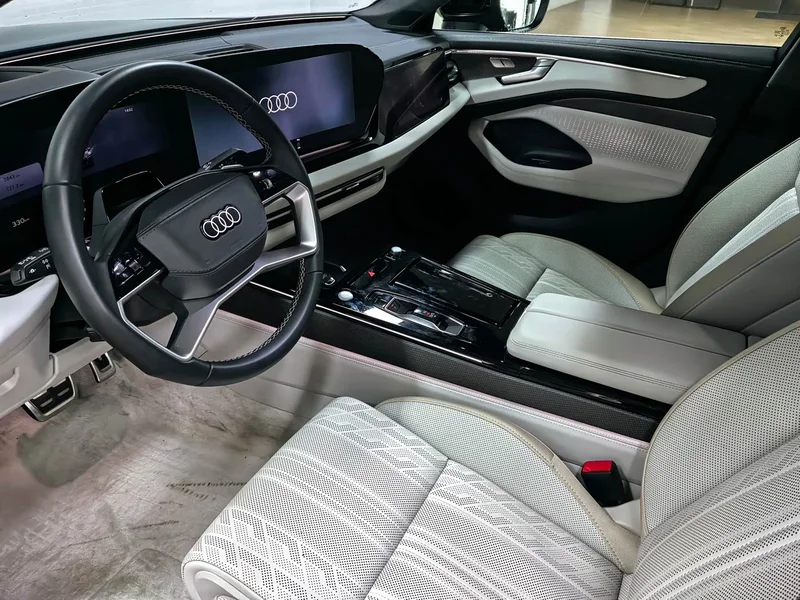 Audi A6L — фото 9