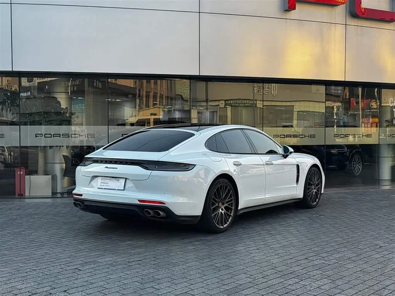 Porsche Panamera — фото 5