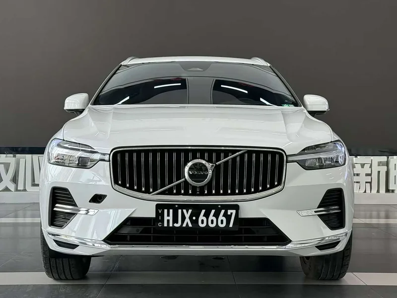 Volvo XC60 — фото 2