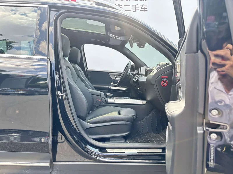 Mercedes-Benz EQB — фото 18