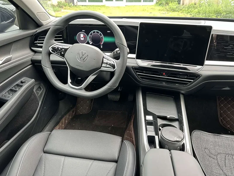 Volkswagen Passat — фото 12