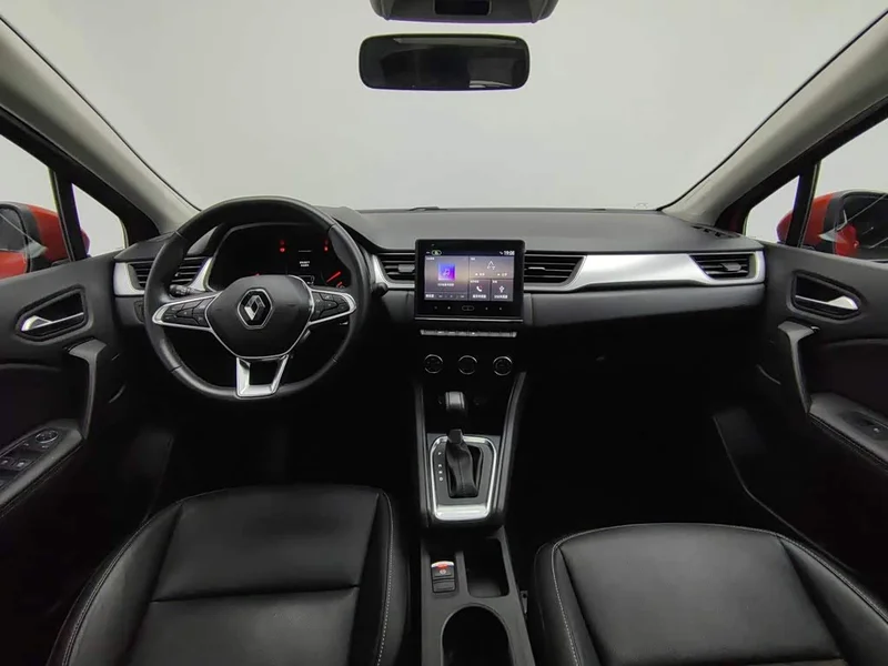 Renault Captur — фото 5