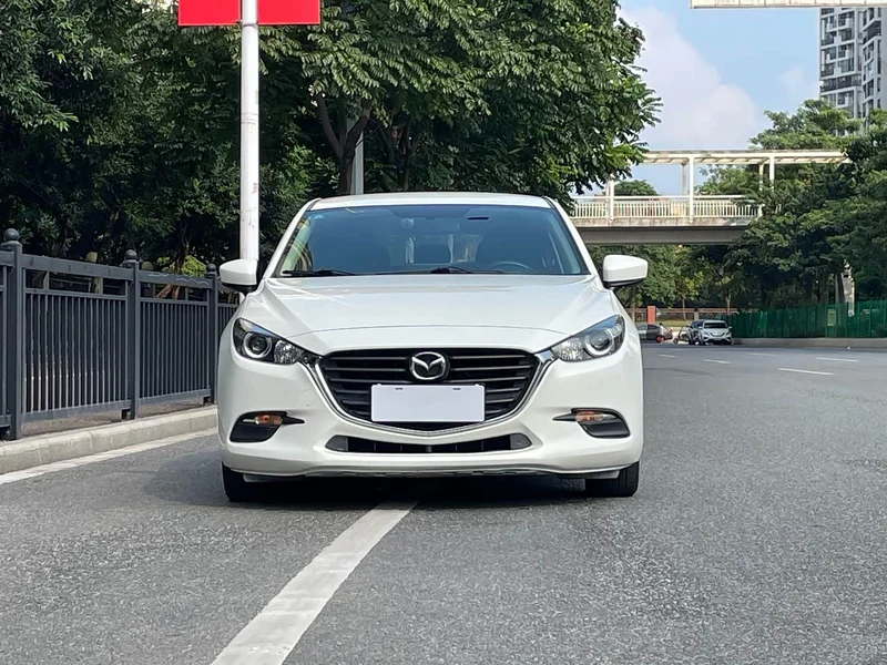 Mazda 3 Axela — фото 2