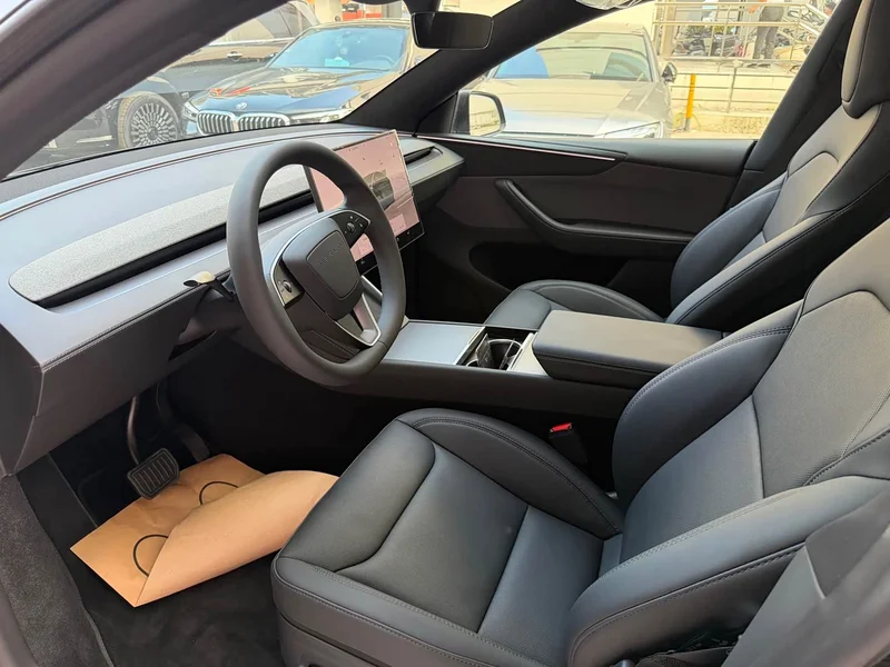 Tesla Model Y — фото 5