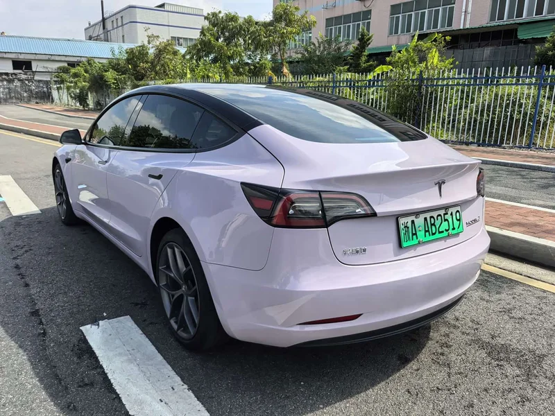 Tesla Model 3 — фото 4