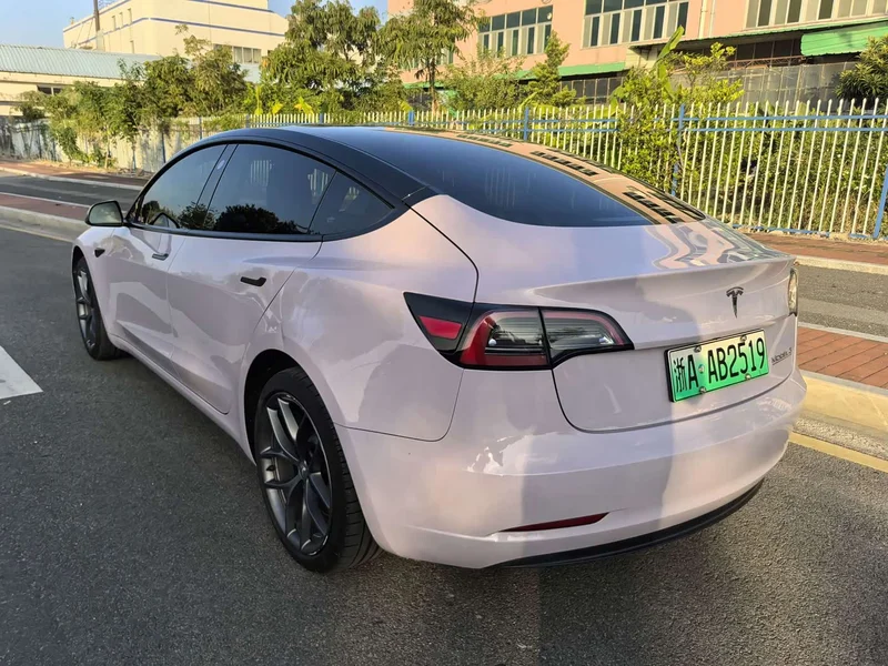 Tesla Model 3 — фото 4