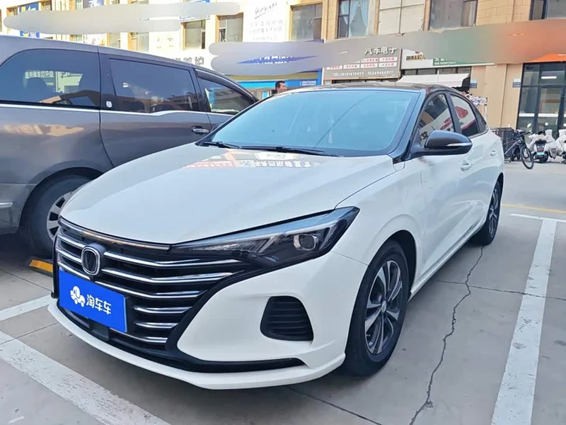 Changan Eado — фото 1