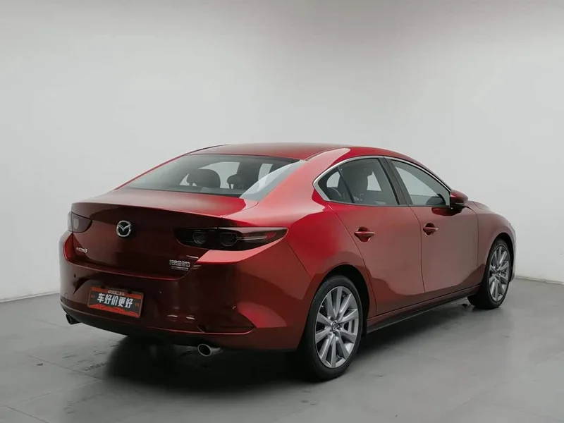 Mazda 3 Axela — фото 2