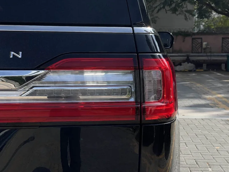 Lincoln Navigator — фото 13