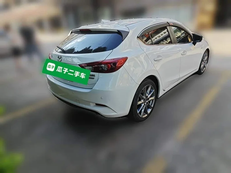 Mazda 3 Axela — фото 4