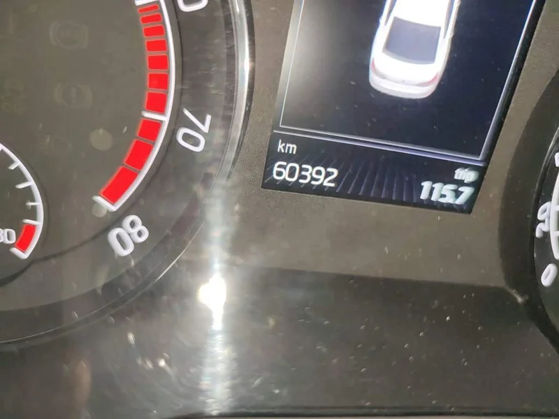 Skoda Superb — фото 13