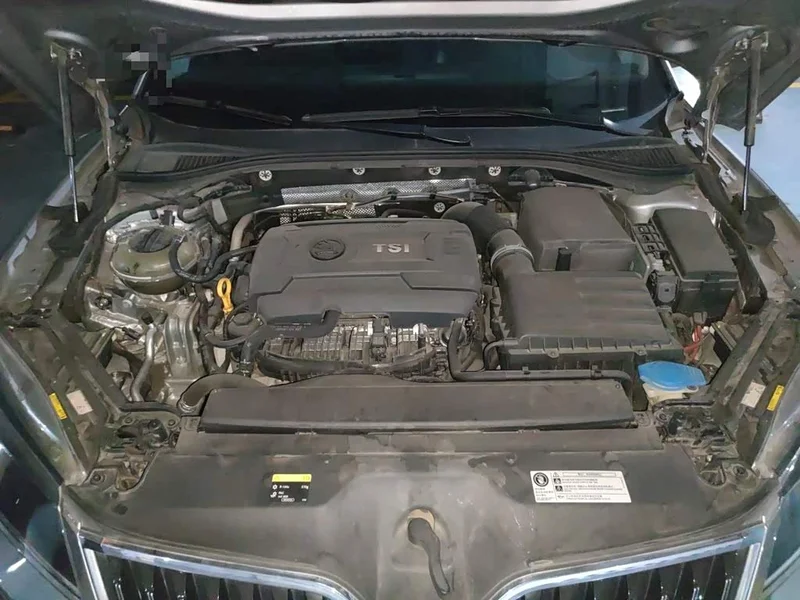 Skoda Superb — фото 21