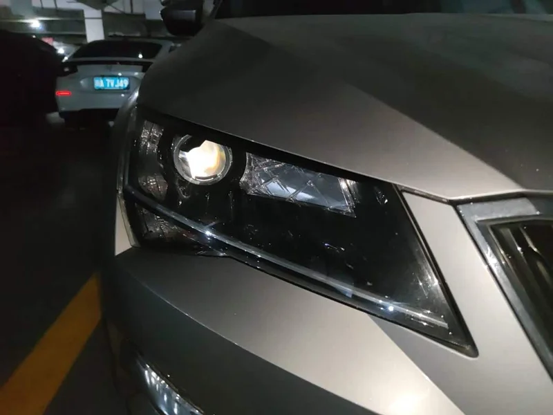 Skoda Superb — фото 7