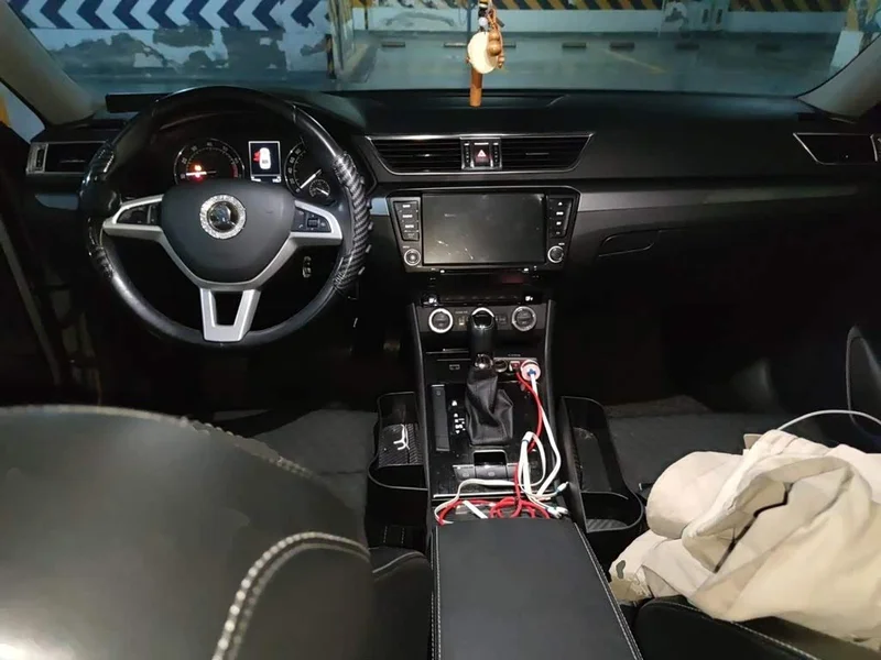 Skoda Superb — фото 10