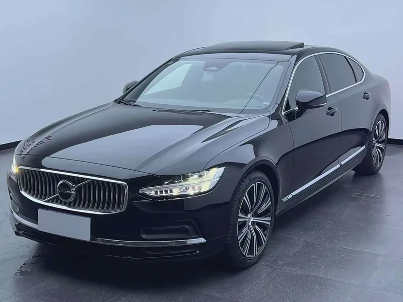 Volvo S90 — фото 1
