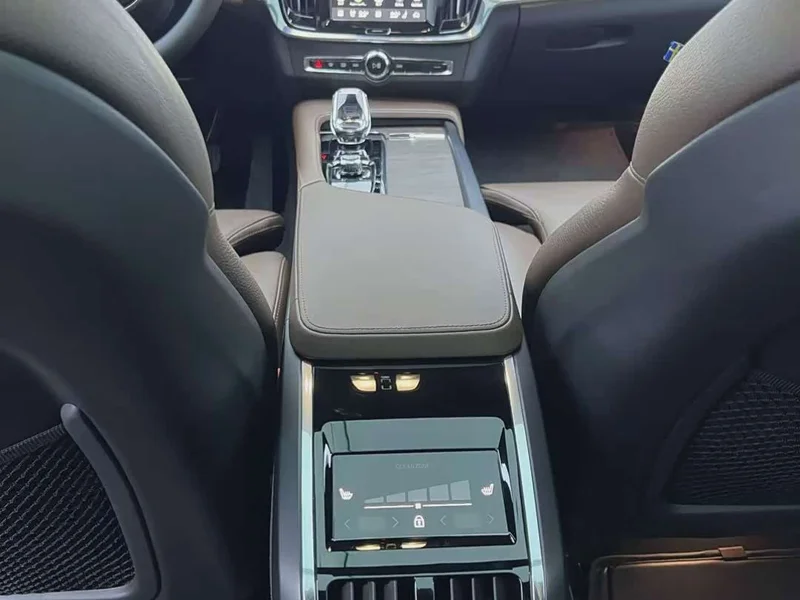 Volvo S90 — фото 12