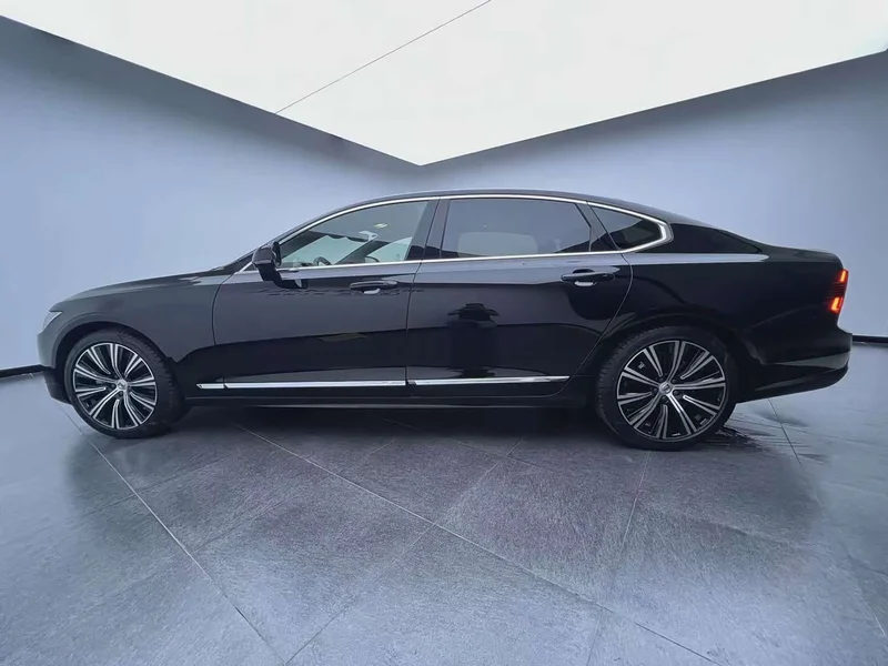 Volvo S90 — фото 16