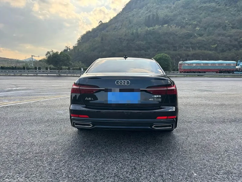 Audi A6L — фото 6