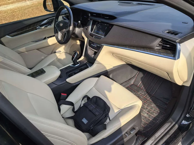 Cadillac XT5 — фото 20