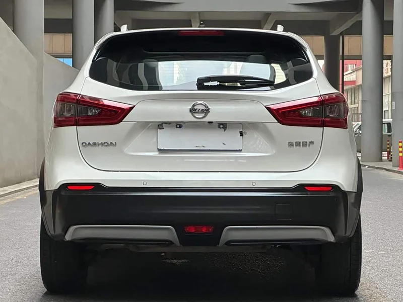 Nissan Qashqai — фото 4