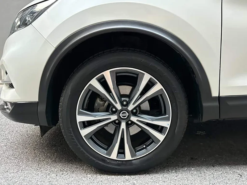 Nissan Qashqai — фото 6