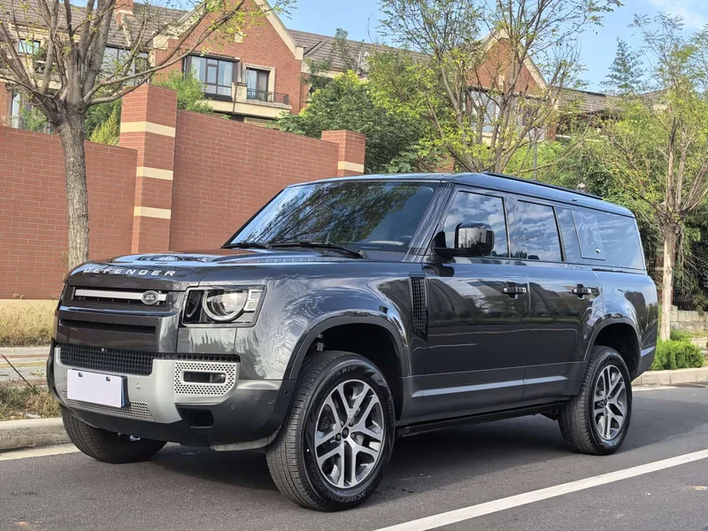 Land Rover Defender — фото 1