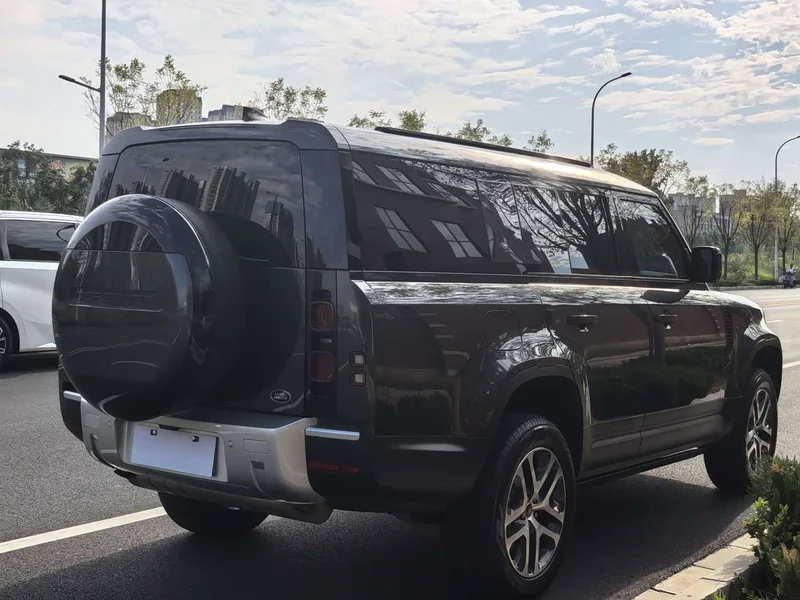 Land Rover Defender — фото 13