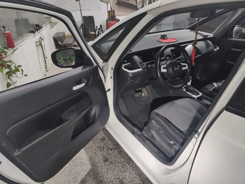 Honda Fit — фото 12