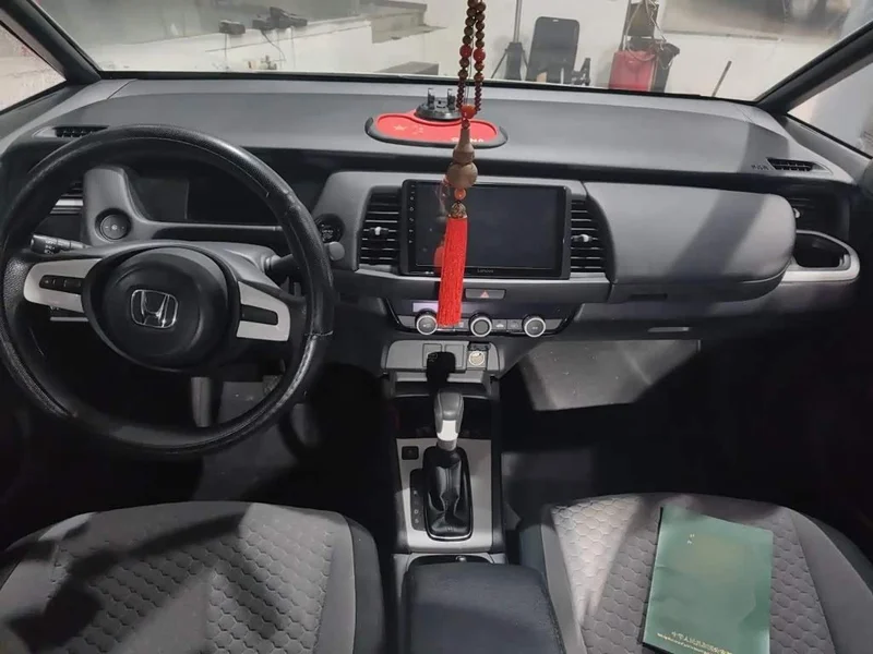 Honda Fit — фото 5