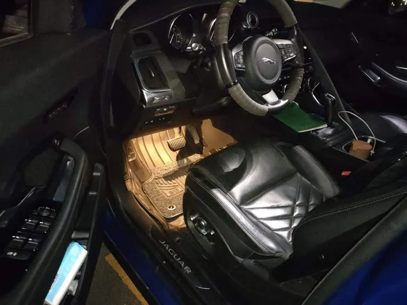 Jaguar E-PACE — фото 17